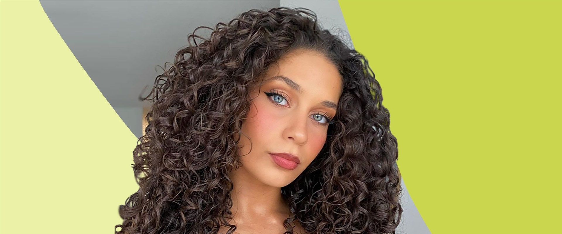 Long-lasting Hairstyles for Curly Hair on Women
