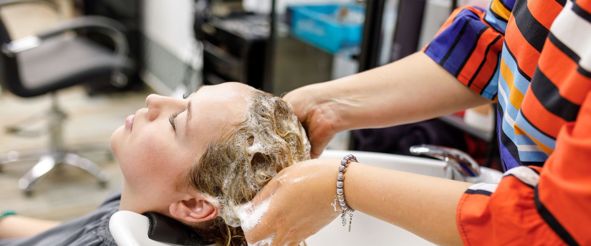 How much do you tip for a $100 hair color?