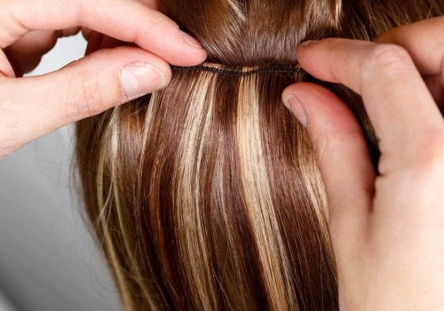 Coloring Extensions in Women's Hair
